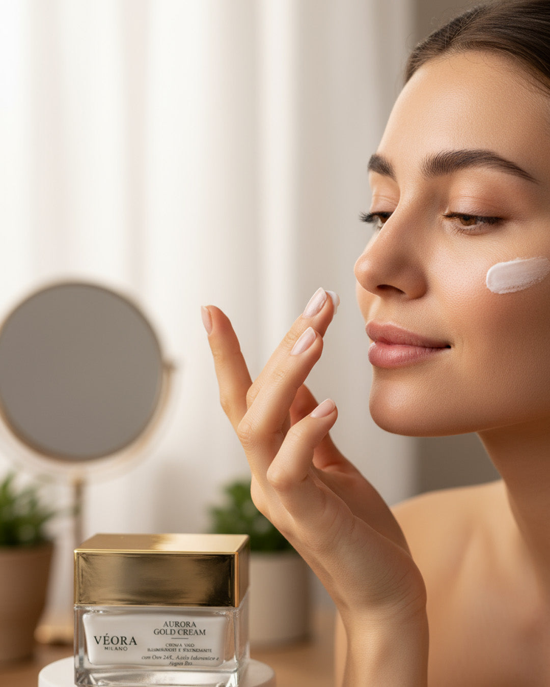 Crema viso Aurora Gold di Veora Milano